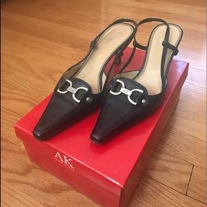 Anne Klein sling backs ♥️